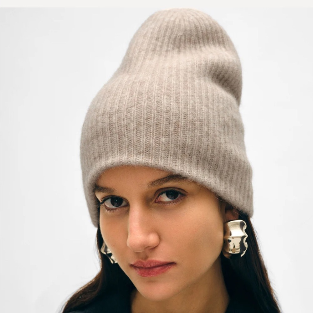 🎄🤍WHITE + WARREN 100% CASHMERE GRAY PLUSH RIB BEANIE OS🤍🎄